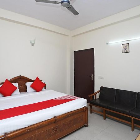 Hotel O Celebration Bnb Home Дели Экстерьер фото