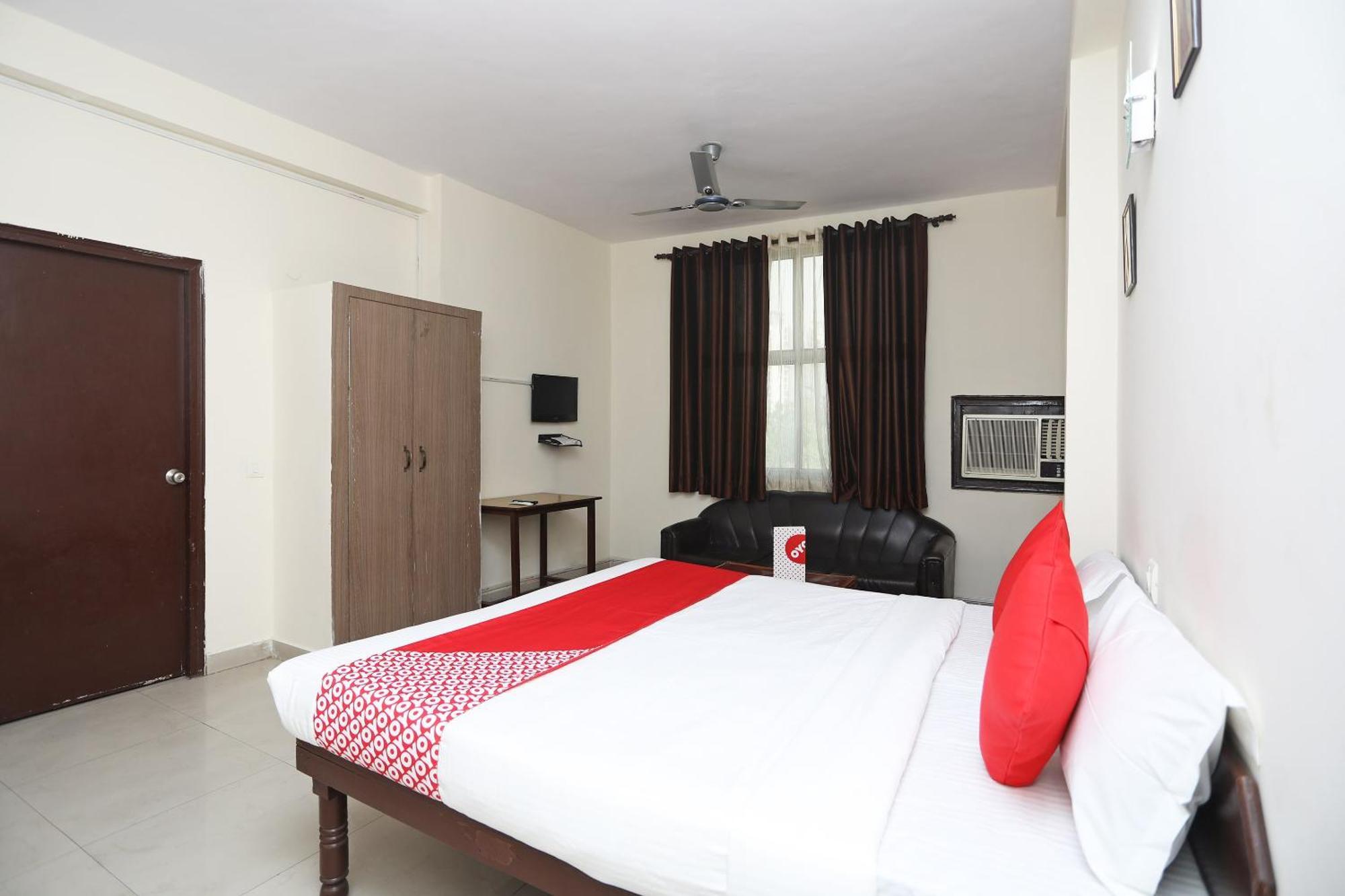 Hotel O Celebration Bnb Home Дели Экстерьер фото